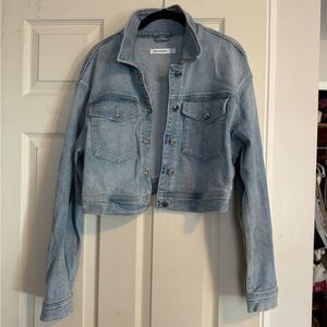 Good American cropped Light Blue Denim Jacket